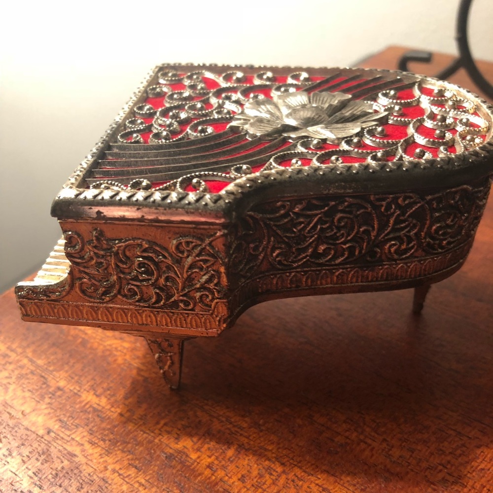 Vintage piano music box